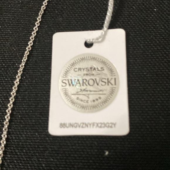 Nic & Syd Silver Necklace Swarovski Crystals approx. 16”Adjustable chain clasp - Picture 9 of 12